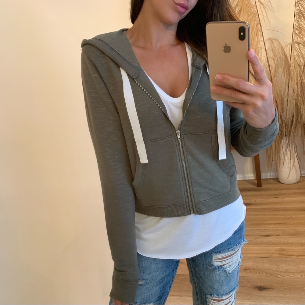 Act Casual Zipper Hoodie, Olive